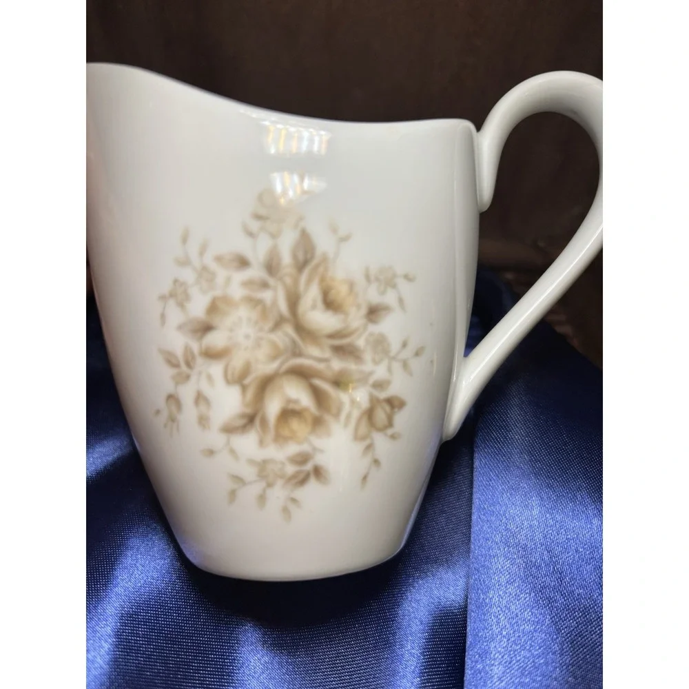 VTG Mikasa Fine China Royal Rose Creamer Japan #485 [Y]